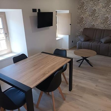 Chez David - Vacances Sous Les Toits Brioude Luaran gambar